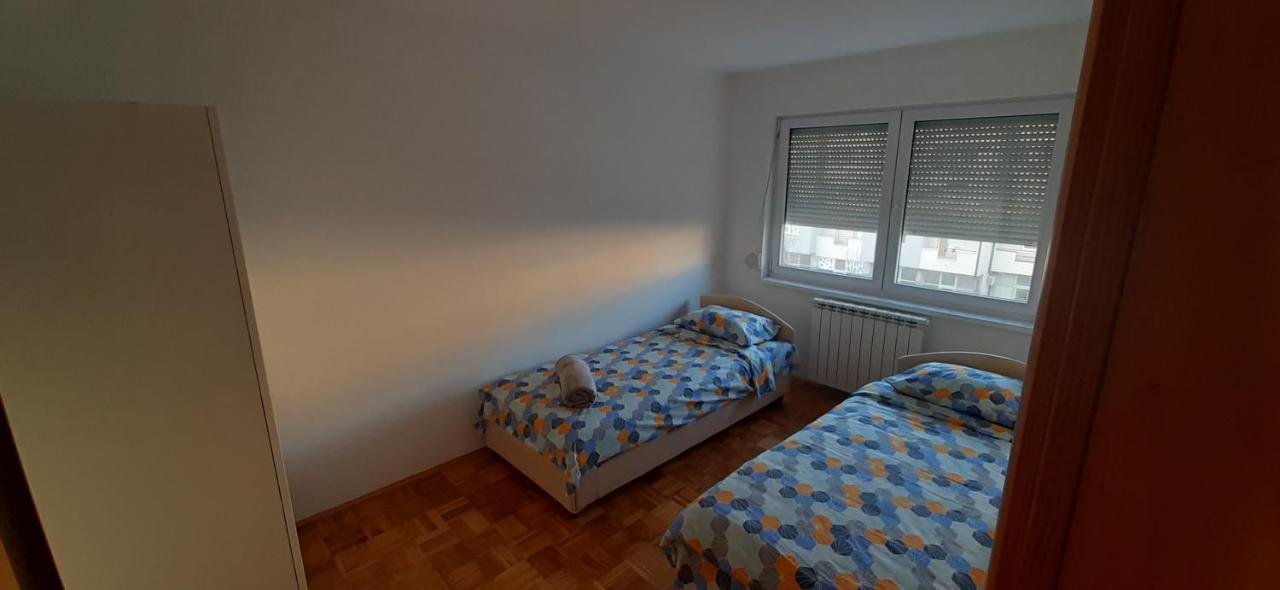 Apartman Stella Istocno Sarajevo Lukavica Екстер'єр фото