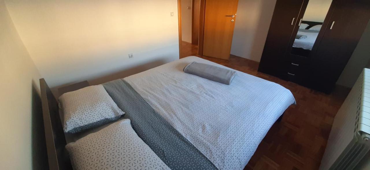 Apartman Stella Istocno Sarajevo Lukavica Екстер'єр фото